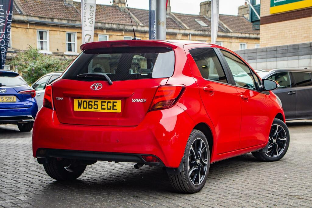 Toyota Yaris 1.33 Dual Vvt-i Design Euro 6 W065EGE Red #2