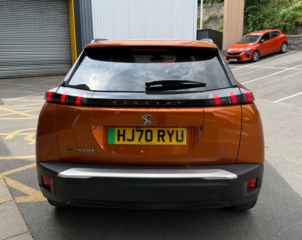 Peugeot e-2008 E- Estate Allure Premium HJ70RYU Orange #6