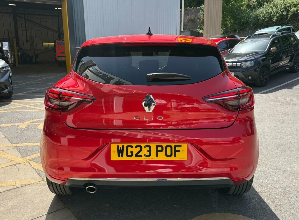Renault Clio Hatchback Techno Red #5