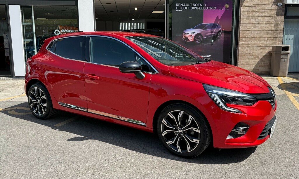 Renault Clio Hatchback Techno Red #3