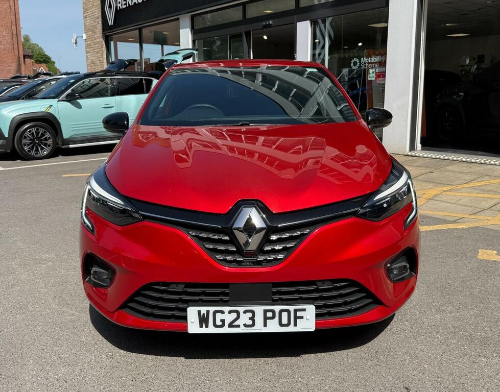 Renault Clio Hatchback Techno Red #2