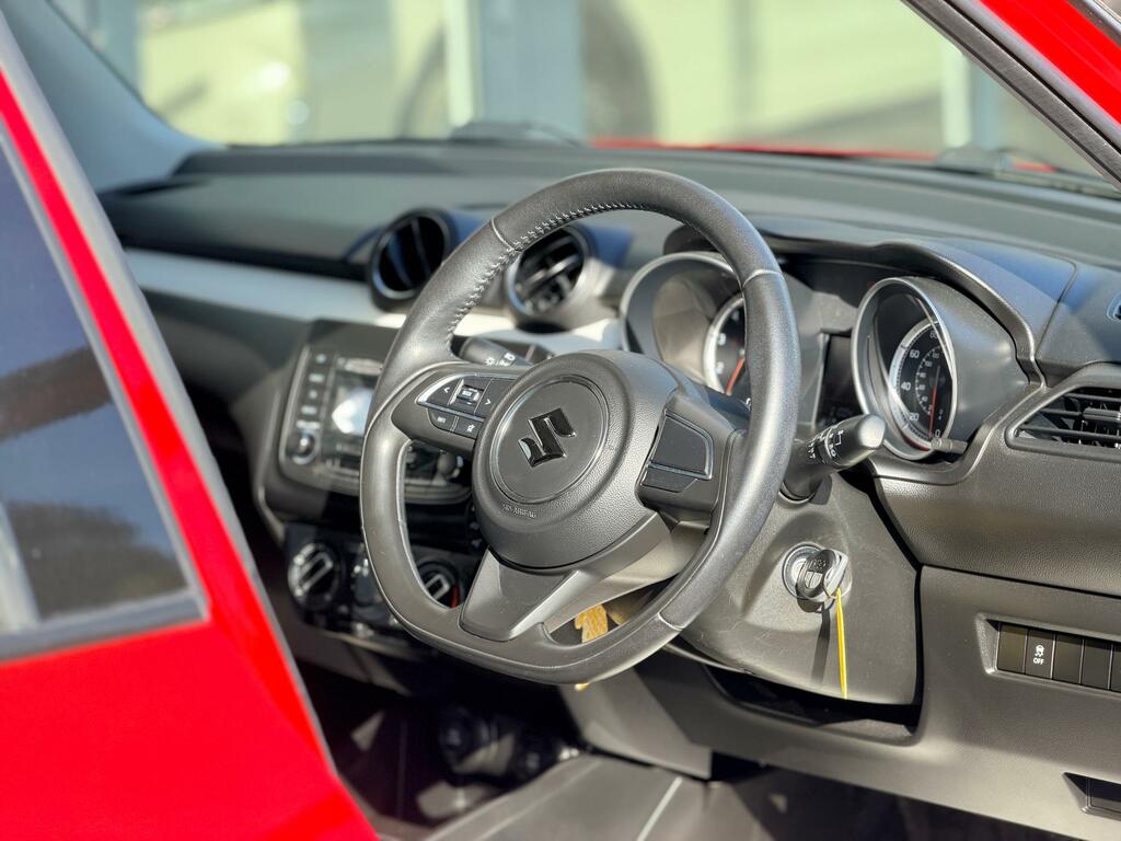 Suzuki Swift 1.2 Dualjet Attitude Hatchback E Red #5