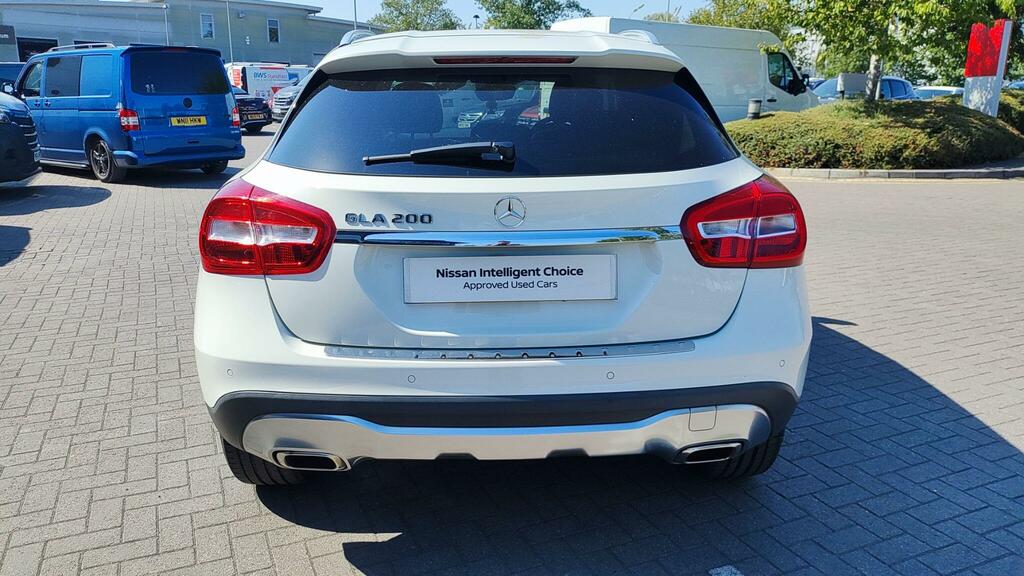 Mercedes-Benz GLA Class 1.6 Gla200 Sport Executive 7G-dct Euro 6 Ss 5 White #4
