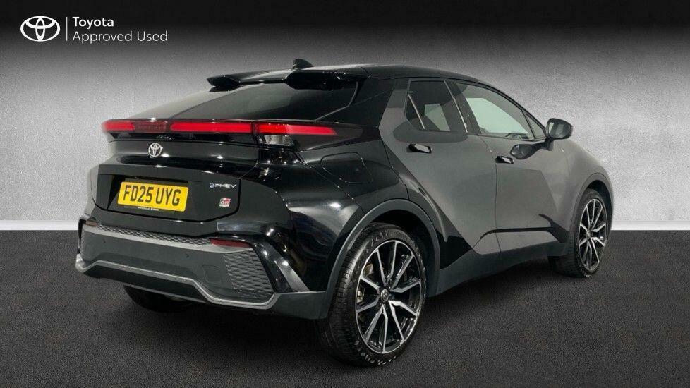 Toyota C-Hr 2.0 Vvt 13.6Kwh Gr Sport Suv Plug-in Hy Grey #2