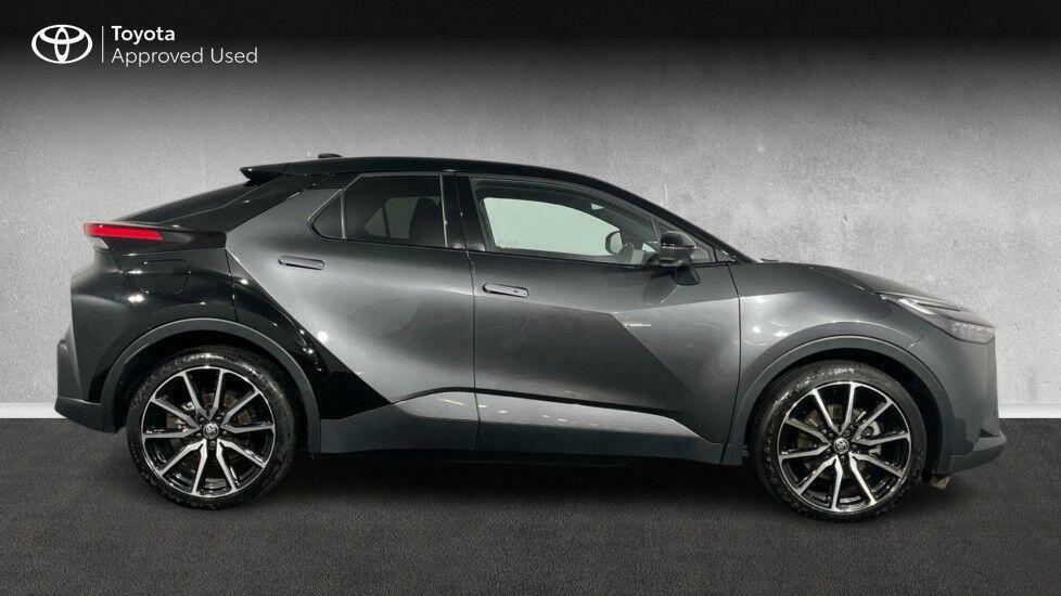 Toyota C-Hr 2.0 Vvt 13.6Kwh Gr Sport Suv Plug-in Hy Grey #3
