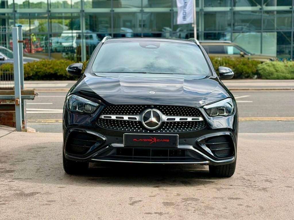 Mercedes-Benz GLA Class 1.3L Amg Line Black #4