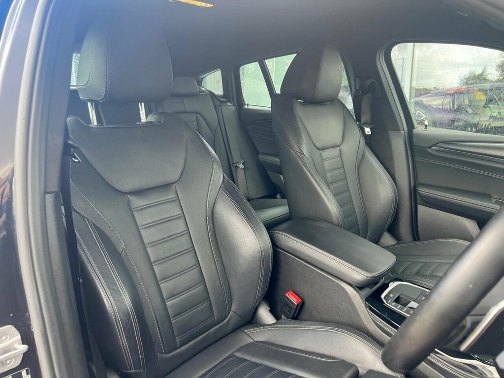 BMW X4 2L M Sport Black #2