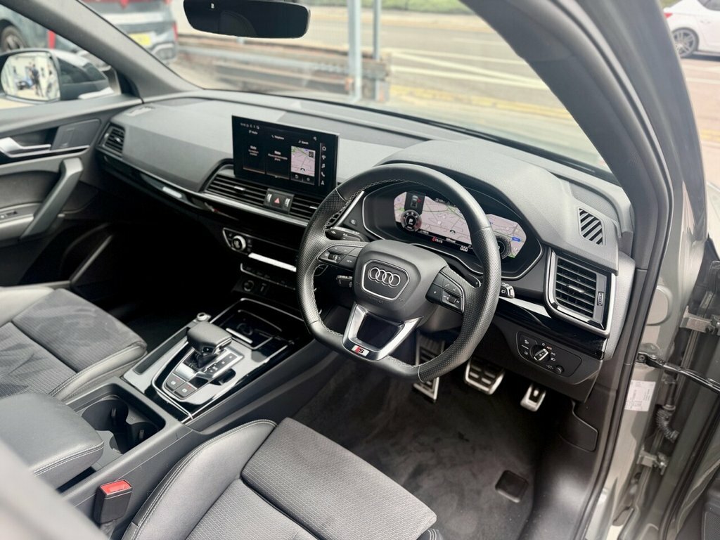 Audi Q5 2L Black Edition Grey #3