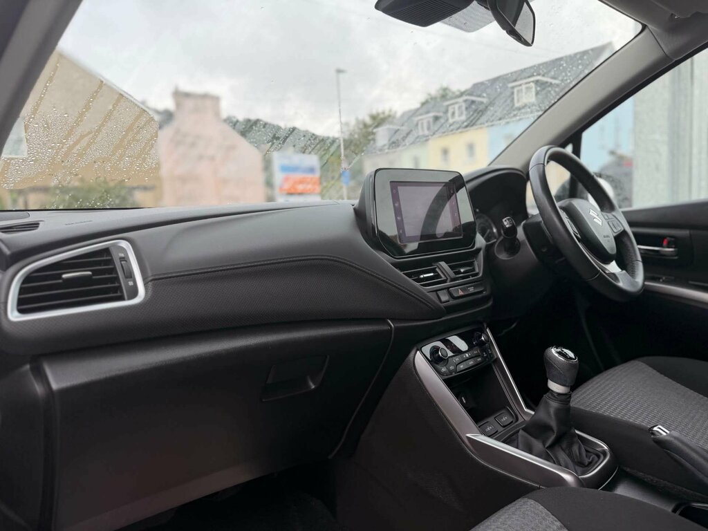 Suzuki SX4 S Cross S-cross Motion Hev White #51
