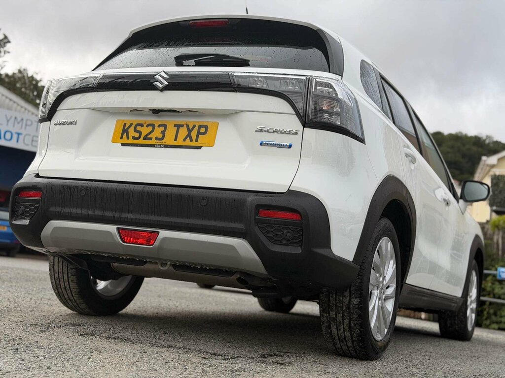 Suzuki SX4 S Cross S-cross Motion Hev White #33