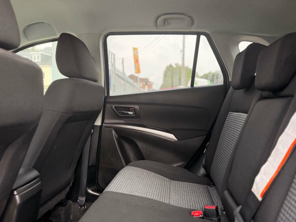 Suzuki SX4 S Cross S-cross Motion Hev White #27