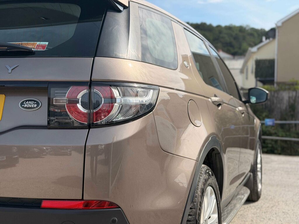 Land Rover Discovery Sport Se Tech Silver #21
