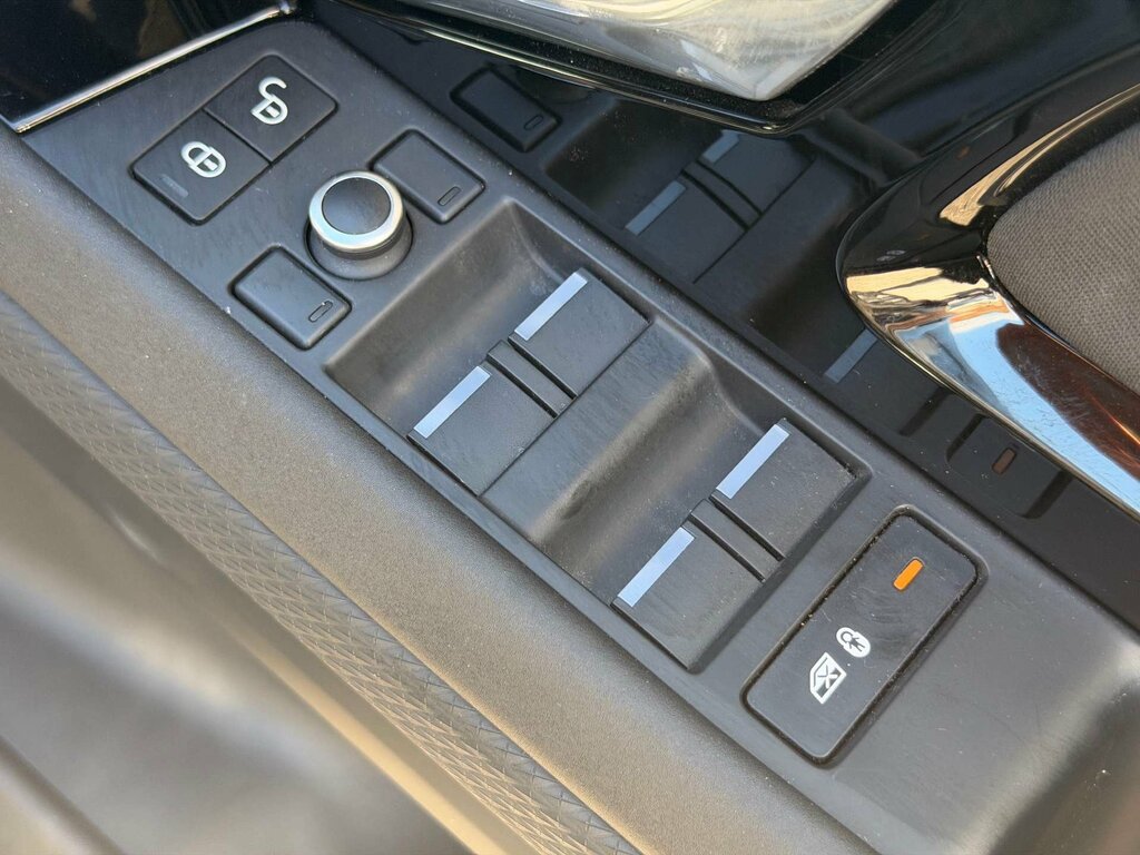 Land Rover Range Rover Evoque 2.0 Range Rover Evoque R-dynamic D 4X2 Black #6
