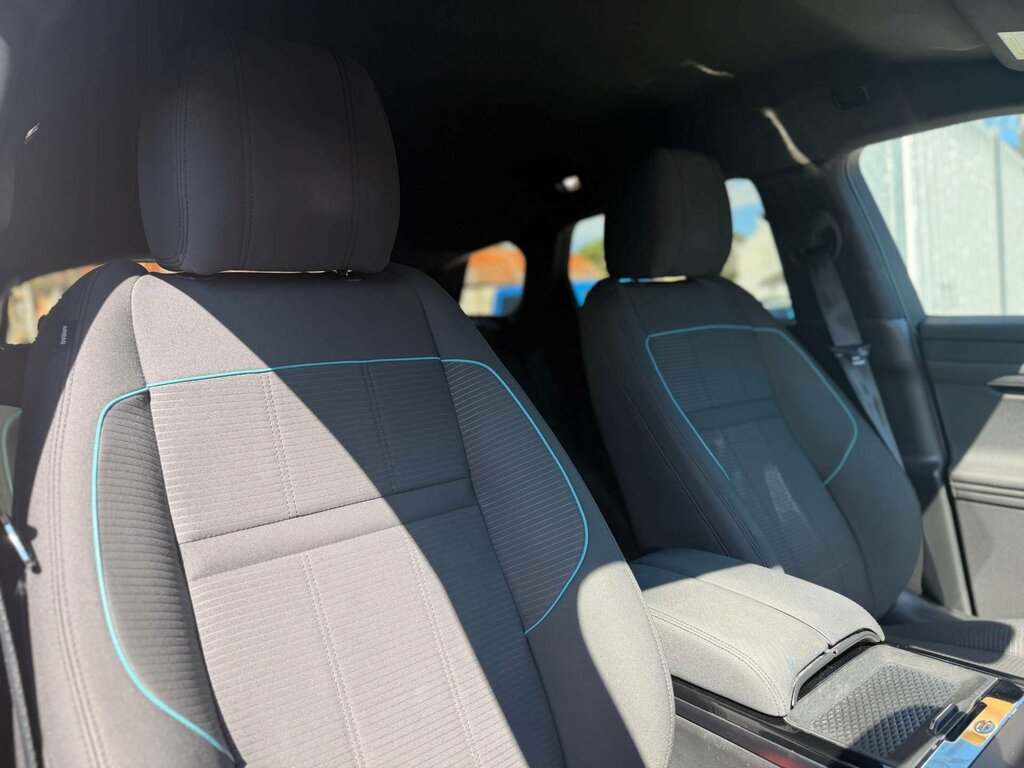 Land Rover Range Rover Evoque 2.0 Range Rover Evoque R-dynamic D 4X2 Black #4