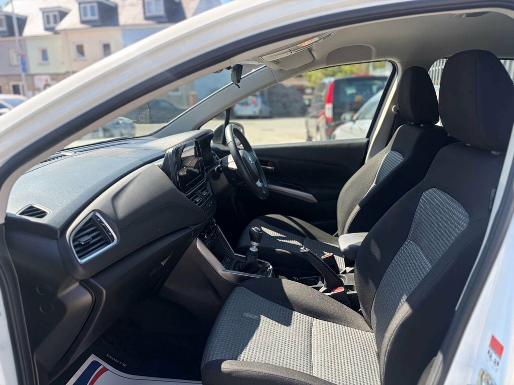 Suzuki SX4 S Cross 1.4 Boosterjet 48V Hybrid Motion Silver #46