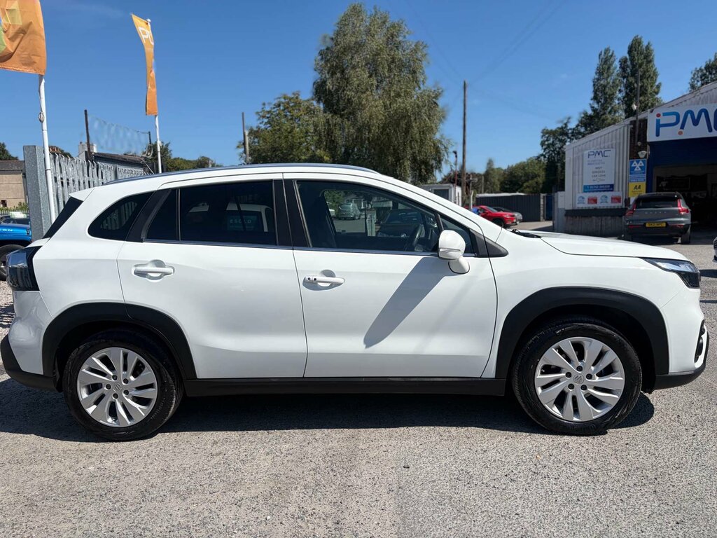 Suzuki SX4 S Cross 1.4 Sx4 S-cross Motion Boosterjet Mhev White