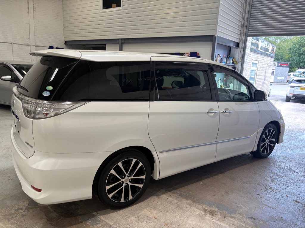 Toyota Estima 2.4 Aeras Premium Edition -7 Seater- Twin Power Do #3