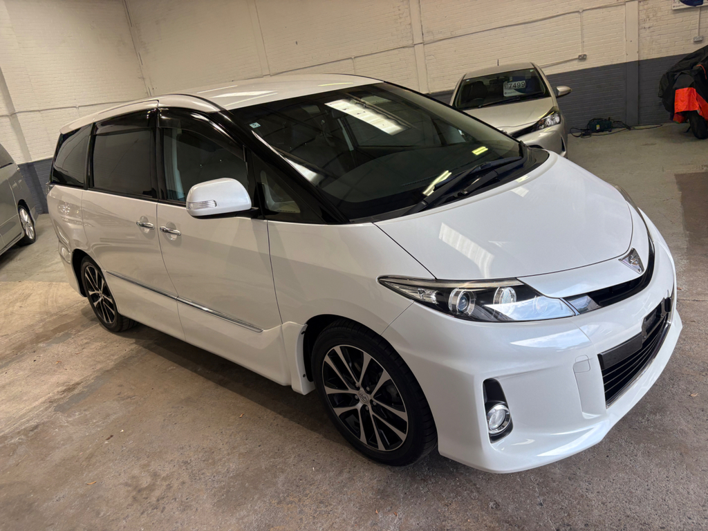 Toyota Estima 2.4 Aeras Premium Edition -7 Seater- Twin Power Do