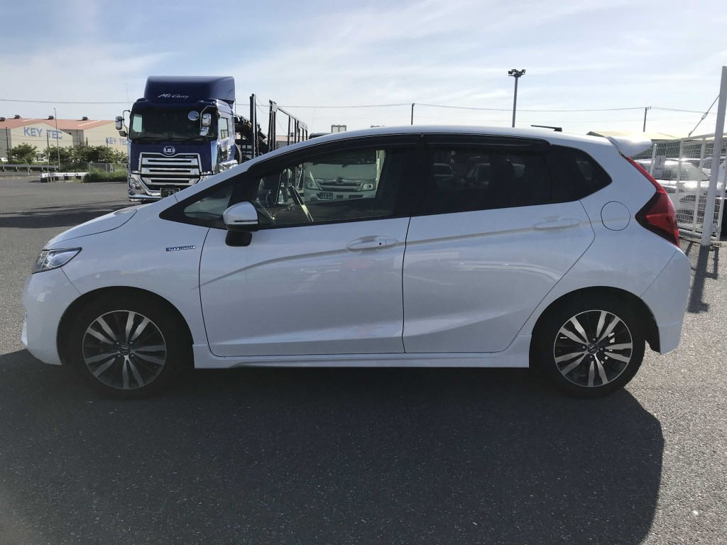 Honda Fit 1.4 Hybrid S Package- 5 Seats-alloy Wheels-electri  #4