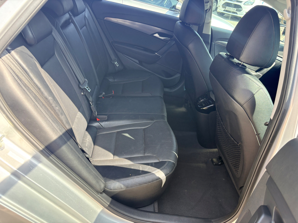 Hyundai I40 1.7 Crdi Blue Drive Active Estate Manua Silver #9