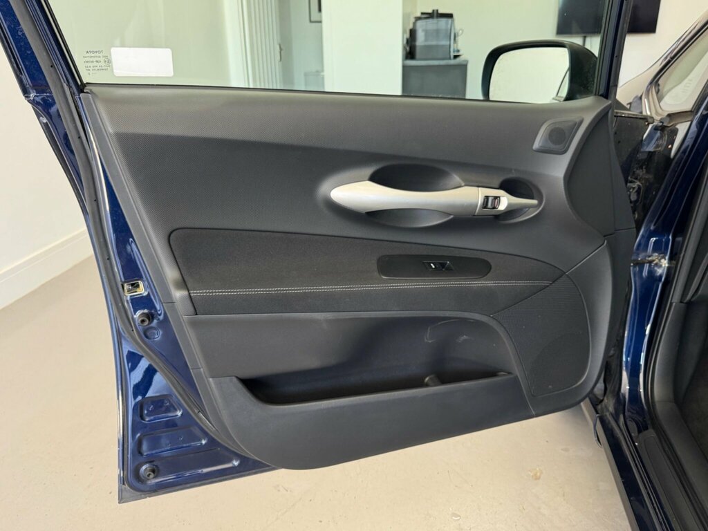 Toyota Auris Tr Valvematic Grey #79