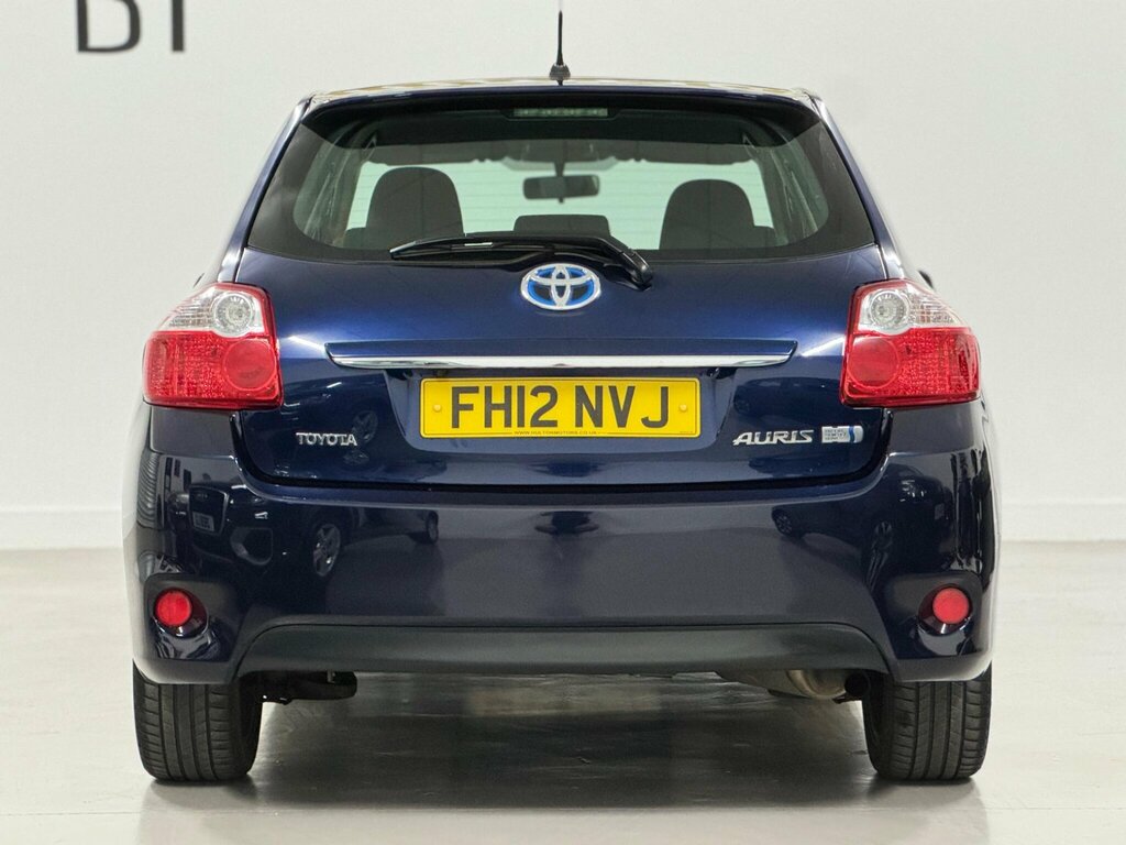 Toyota Auris Tr Valvematic Grey #25