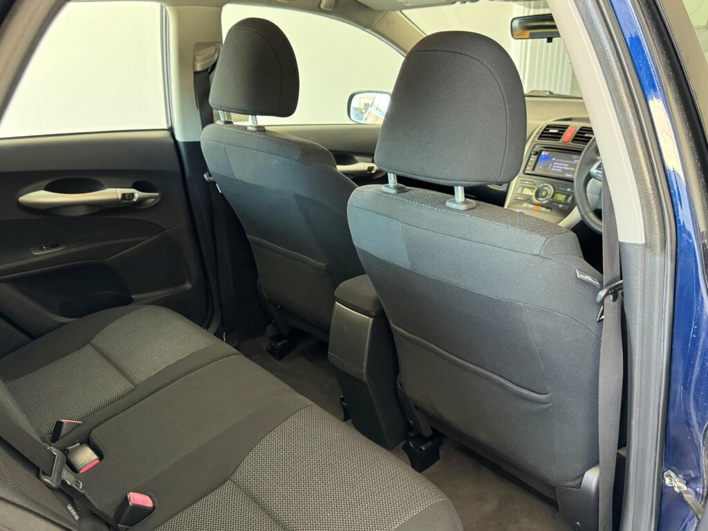 Toyota Auris Tr Valvematic Grey #65