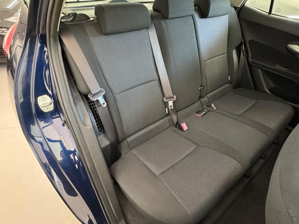 Toyota Auris Tr Valvematic Grey #30