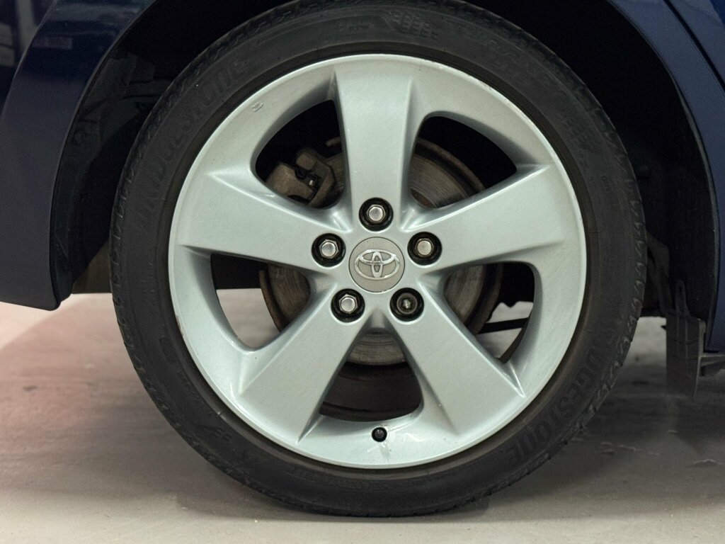 Toyota Auris Tr Valvematic Grey #24