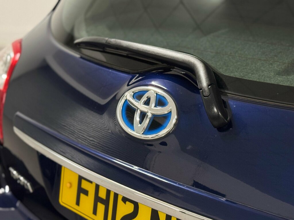 Toyota Auris Tr Valvematic Grey #49