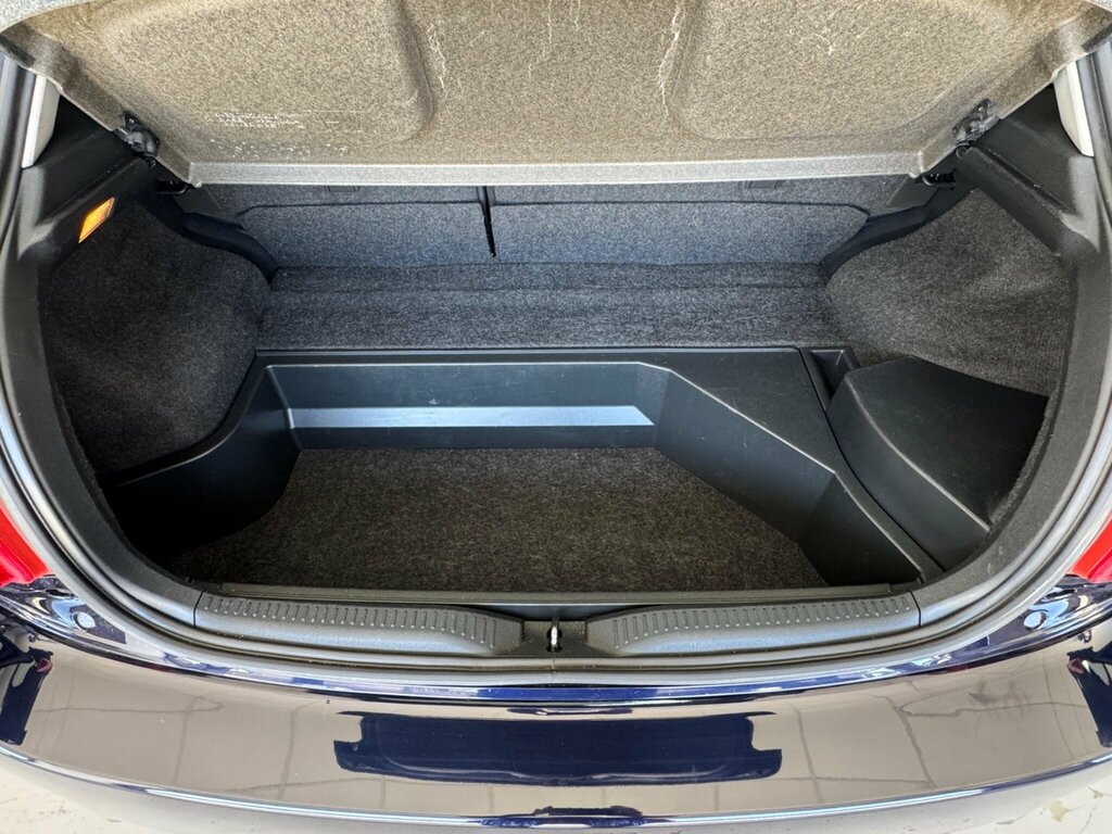 Toyota Auris Tr Valvematic Grey #71