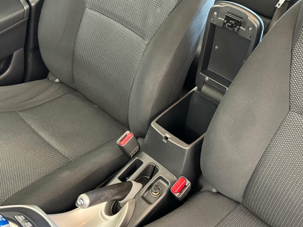 Toyota Auris Tr Valvematic Grey #78