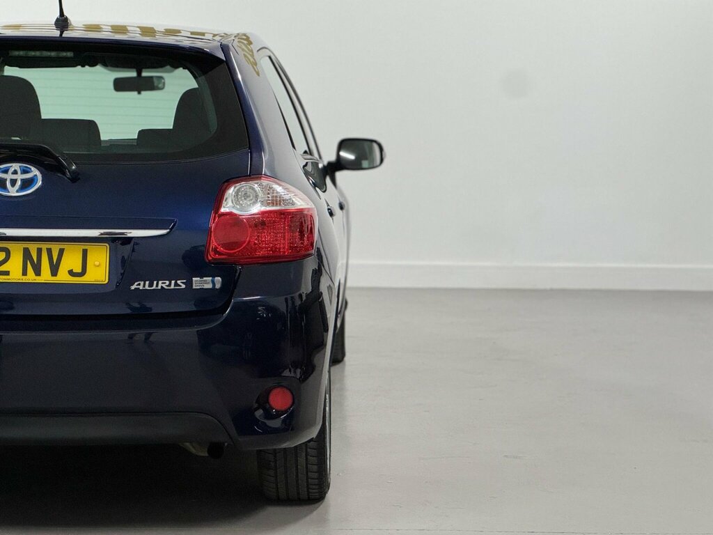Toyota Auris Tr Valvematic Grey #53