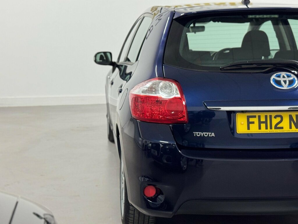 Toyota Auris Tr Valvematic Grey #54