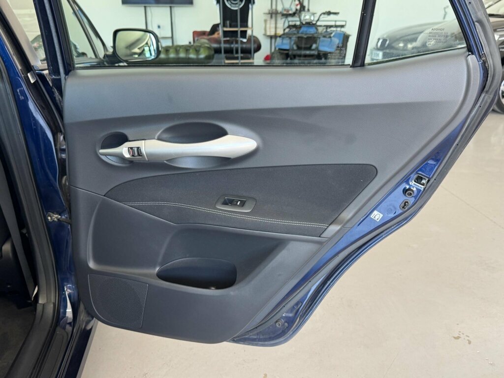 Toyota Auris Tr Valvematic Grey #66