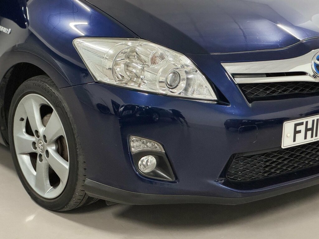 Toyota Auris Tr Valvematic Grey #40