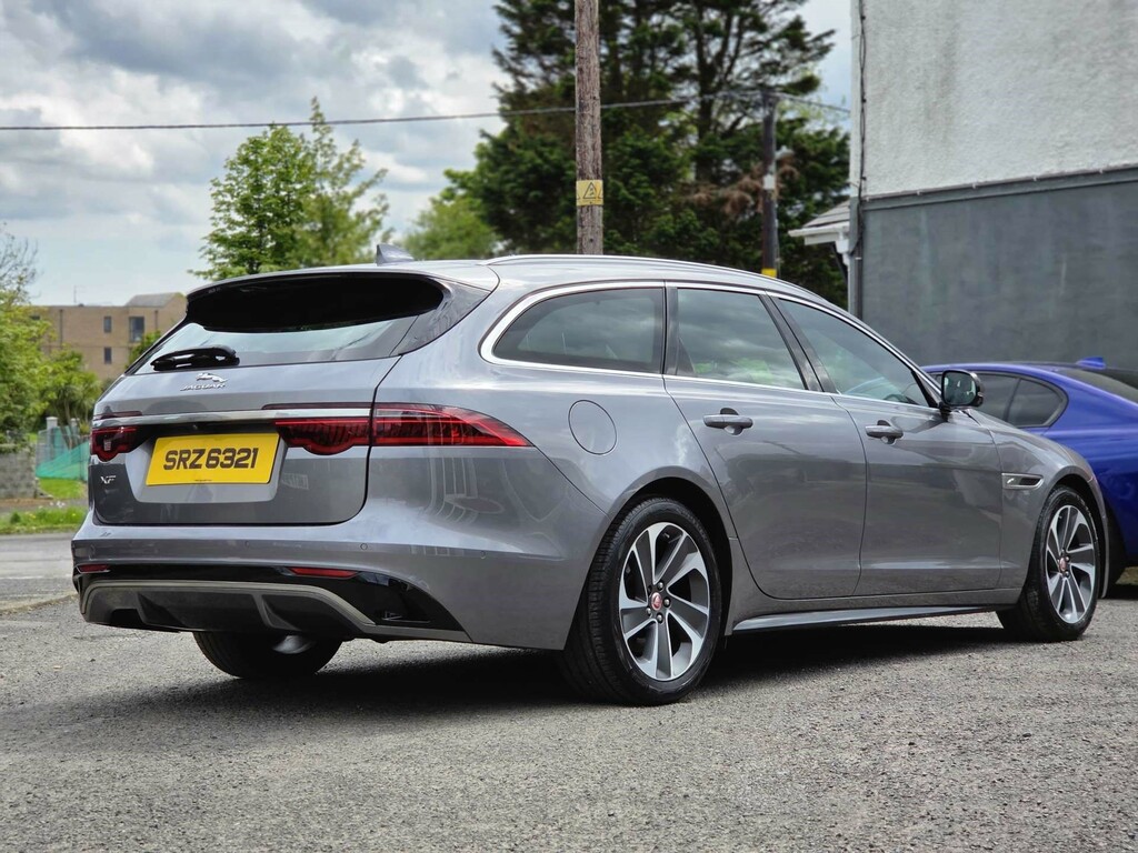 Jaguar XF R-dynamic S D Mhev SRZ6321 Grey #4