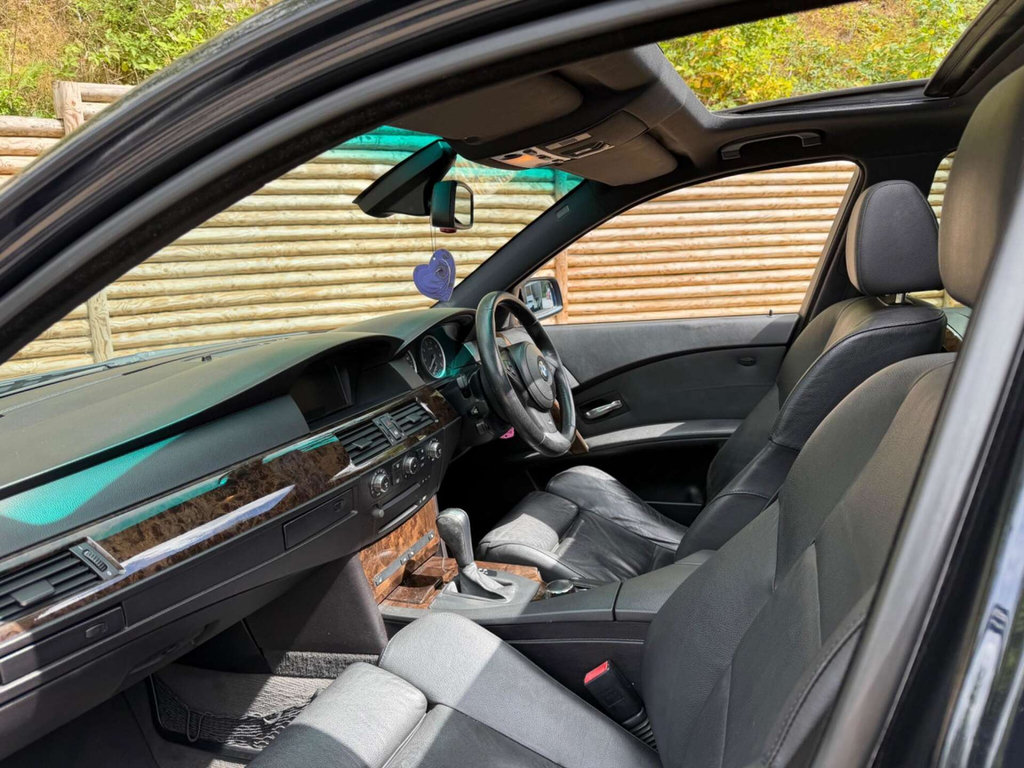 BMW 5 Series 550I V8 M Sport Euro 4 #2