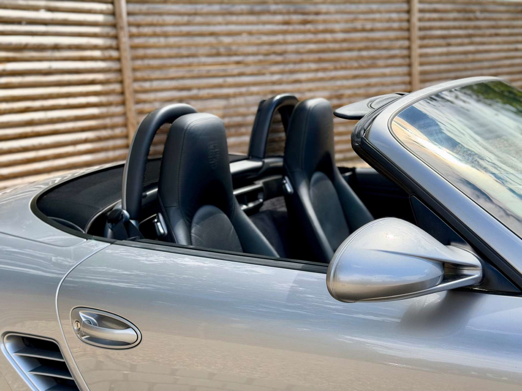 Porsche Boxster 2.9 987 Convertible 221 Gkm 25 White #41