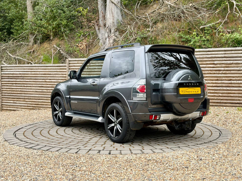 Mitsubishi Shogun Suv 3.2 Di-dc Warrior 4Wd Euro 6 Swb 201 Grey #10