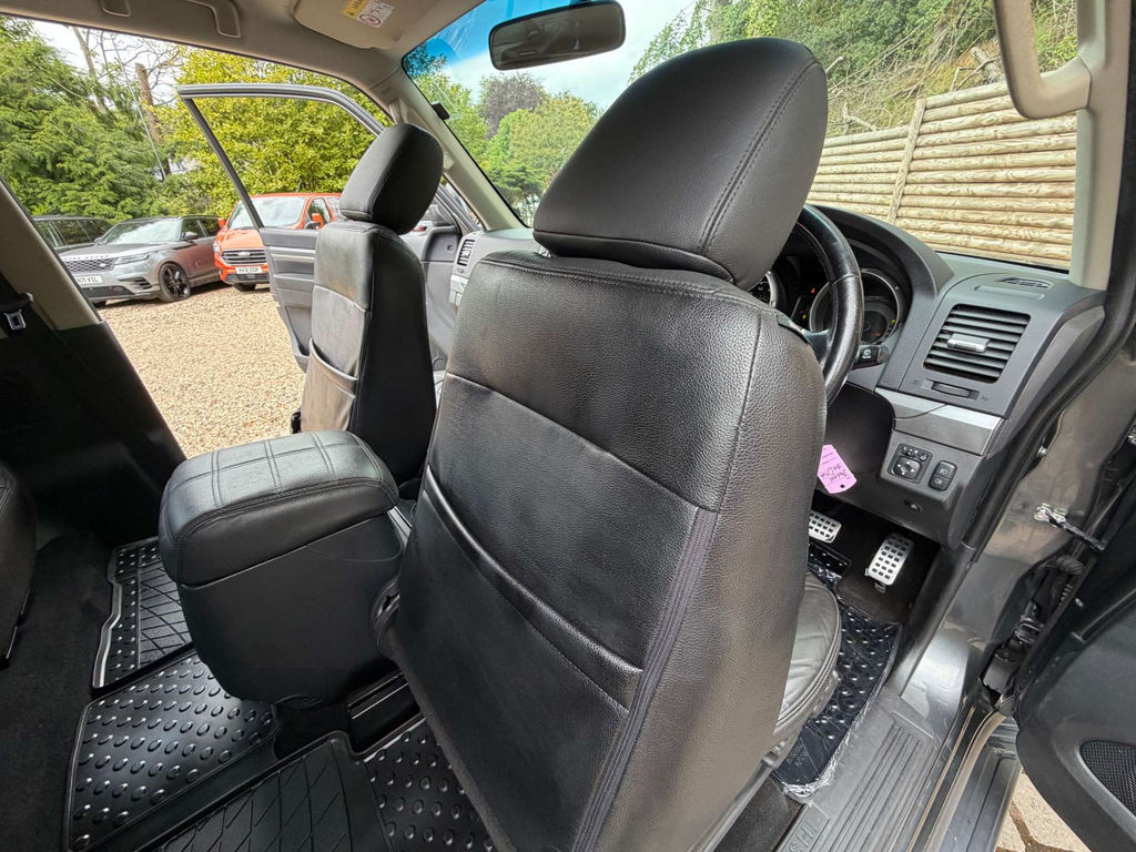 Mitsubishi Shogun Suv 3.2 Di-dc Warrior 4Wd Euro 6 Swb 201 Grey #26