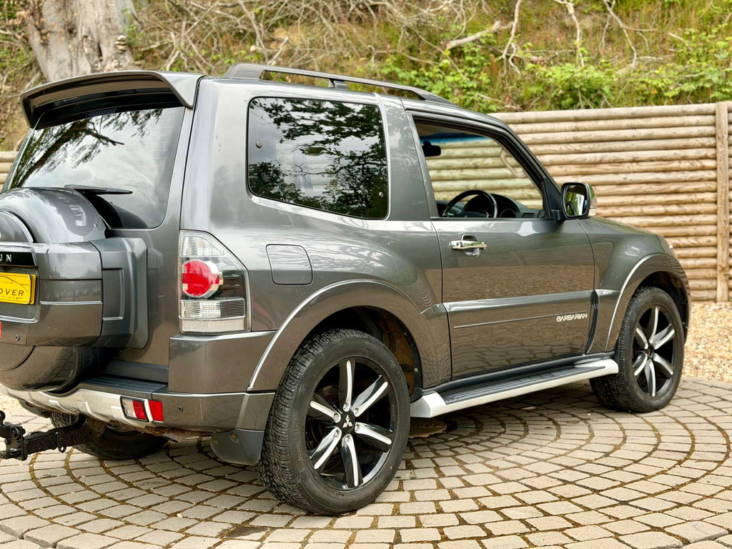 Mitsubishi Shogun Suv 3.2 Di-dc Warrior 4Wd Euro 6 Swb 201 Grey #59