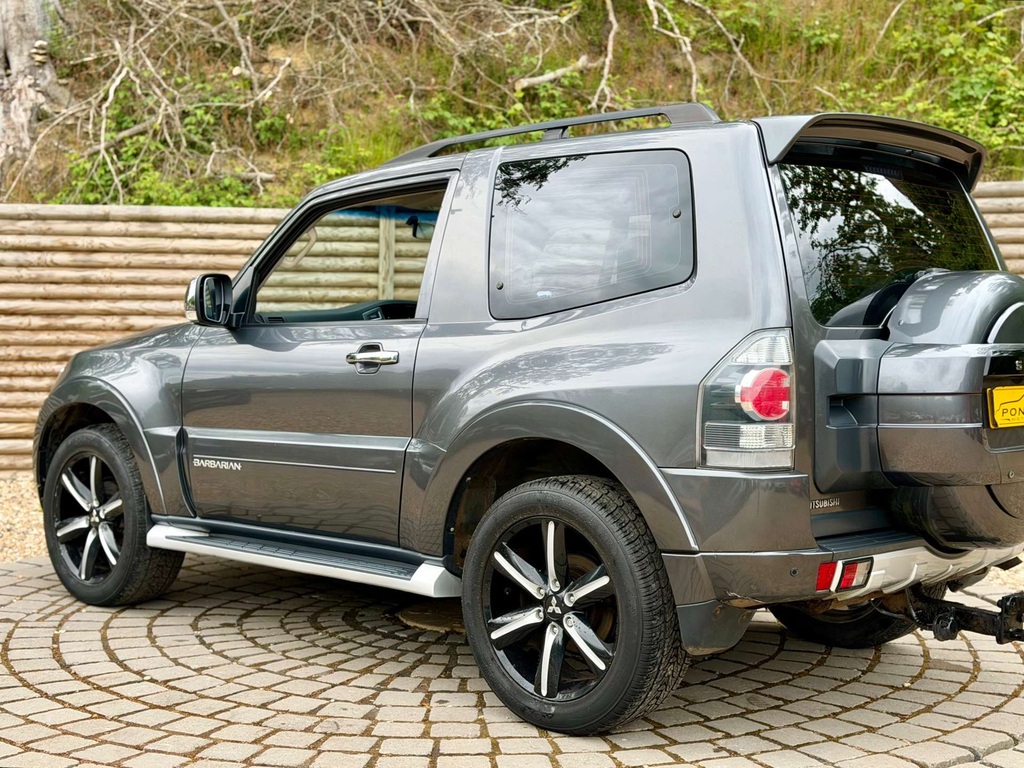 Mitsubishi Shogun Suv 3.2 Di-dc Warrior 4Wd Euro 6 Swb 201 Grey #51