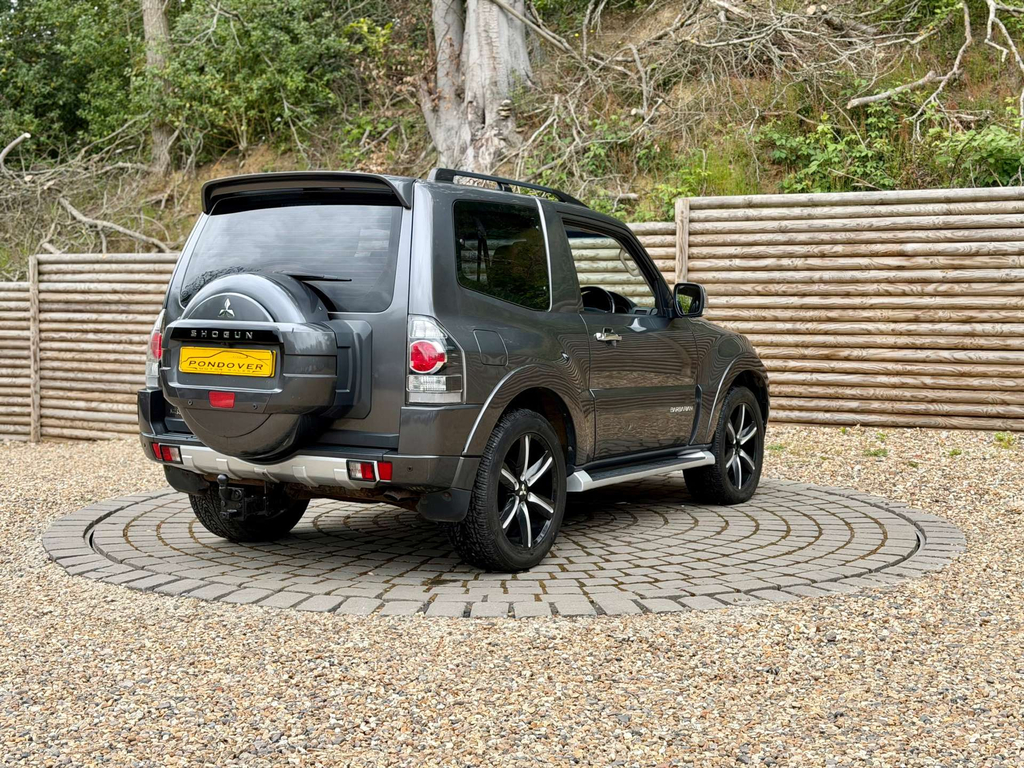 Mitsubishi Shogun Suv 3.2 Di-dc Warrior 4Wd Euro 6 Swb 201 Grey #12