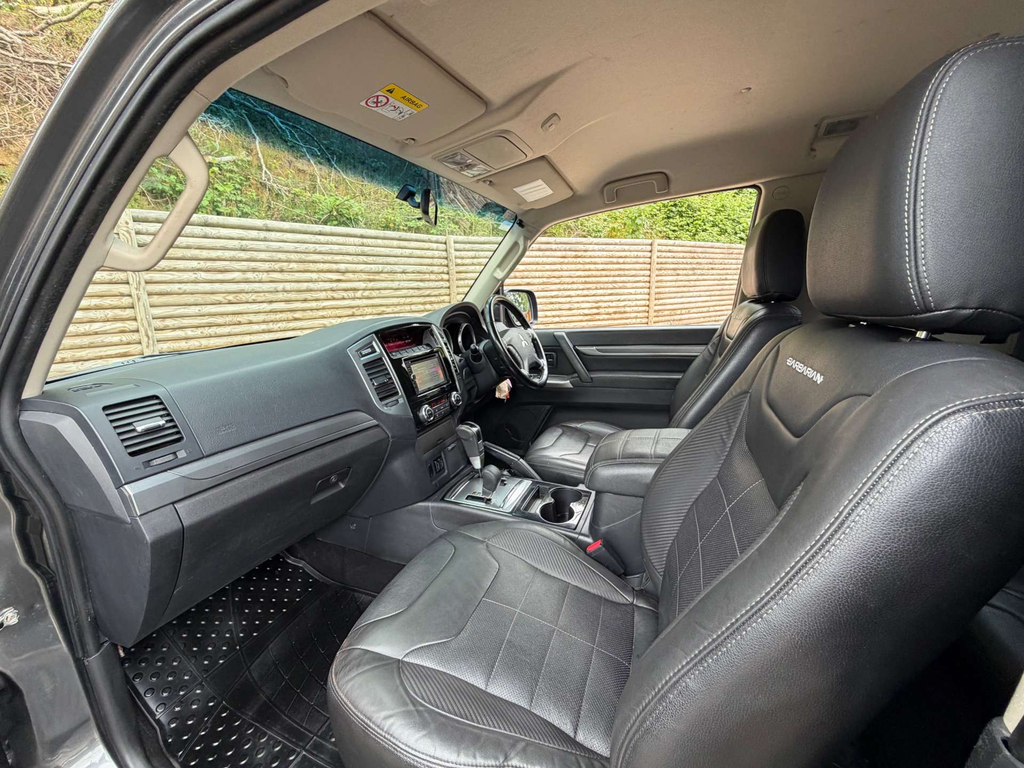 Mitsubishi Shogun Suv 3.2 Di-dc Warrior 4Wd Euro 6 Swb 201 Grey #20