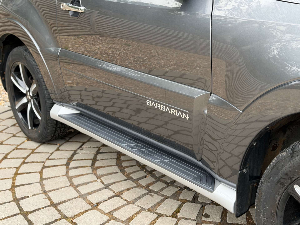 Mitsubishi Shogun Suv 3.2 Di-dc Warrior 4Wd Euro 6 Swb 201 Grey #47