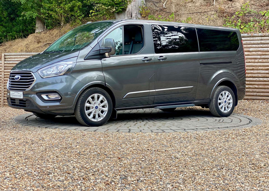 Ford Tourneo Custom 320 Ecoblue Titanium Minibus Double Cab Aut  #5