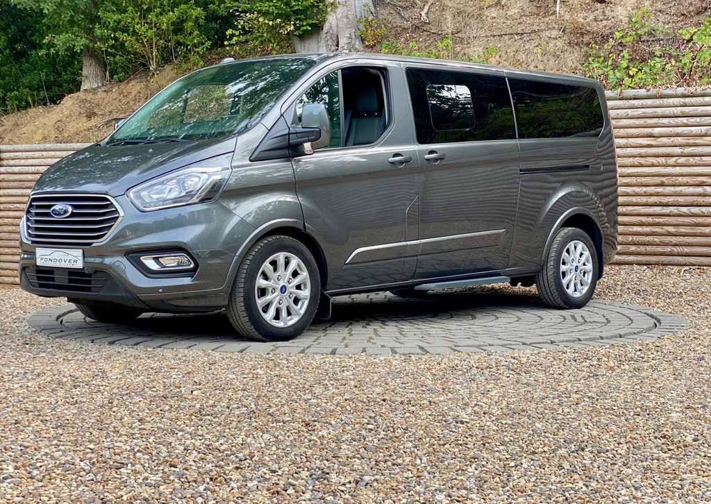 Ford Tourneo Custom 320 Ecoblue Titanium Minibus Double Cab Aut  #4