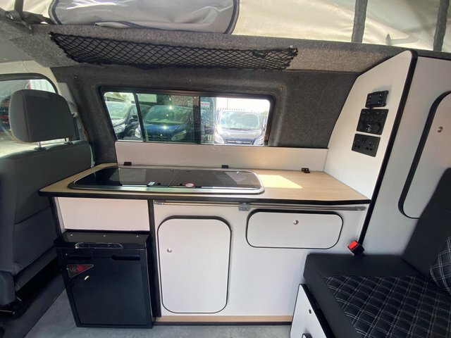 Toyota HiAce 280 2.5 D-4d With Kitchen-sink-towbar-rr-popup White #5