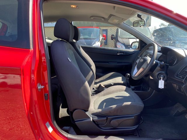 Hyundai I20 1.2 Classic Euro 4 Red #6